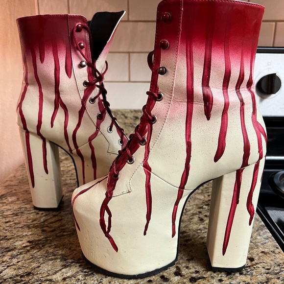 Bloody Halloween boots size 8 - Picture 1 of 1